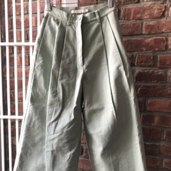 7115 By Szeki Pleated Skate Trouser in Aqua Size Small Brand New - Picture 3 of 5